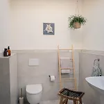 Amber Ferienhain - 'magnolie' Mit Verwunschenem Garten & Privater Sauna Hofheim in Unterfranken