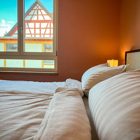 Amber Ferienhain - 'magnolie' Mit Verwunschenem Garten & Privater Sauna Hofheim in Unterfranken