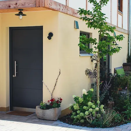 Amber Ferienhain - 'magnolie' Mit Verwunschenem Garten & Privater Sauna Holiday home Hofheim in Unterfranken